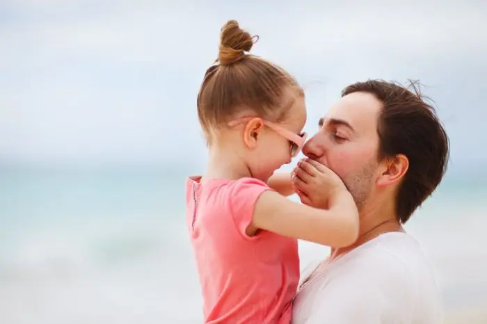 3 cosas que un padre debe enseñar a sus hijas - Etapa Infantil