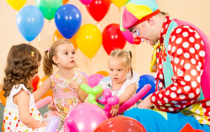 20 ideas fáciles y económicas para entretener a niños en fiestas infantiles  y cumpleaños. 