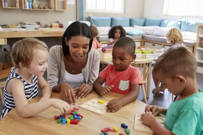 LECTURAS MONTESSORI. Recomendadas para familias y docentes que quieran  llevar a cabo esta educación - Aprendiendo con Montessori